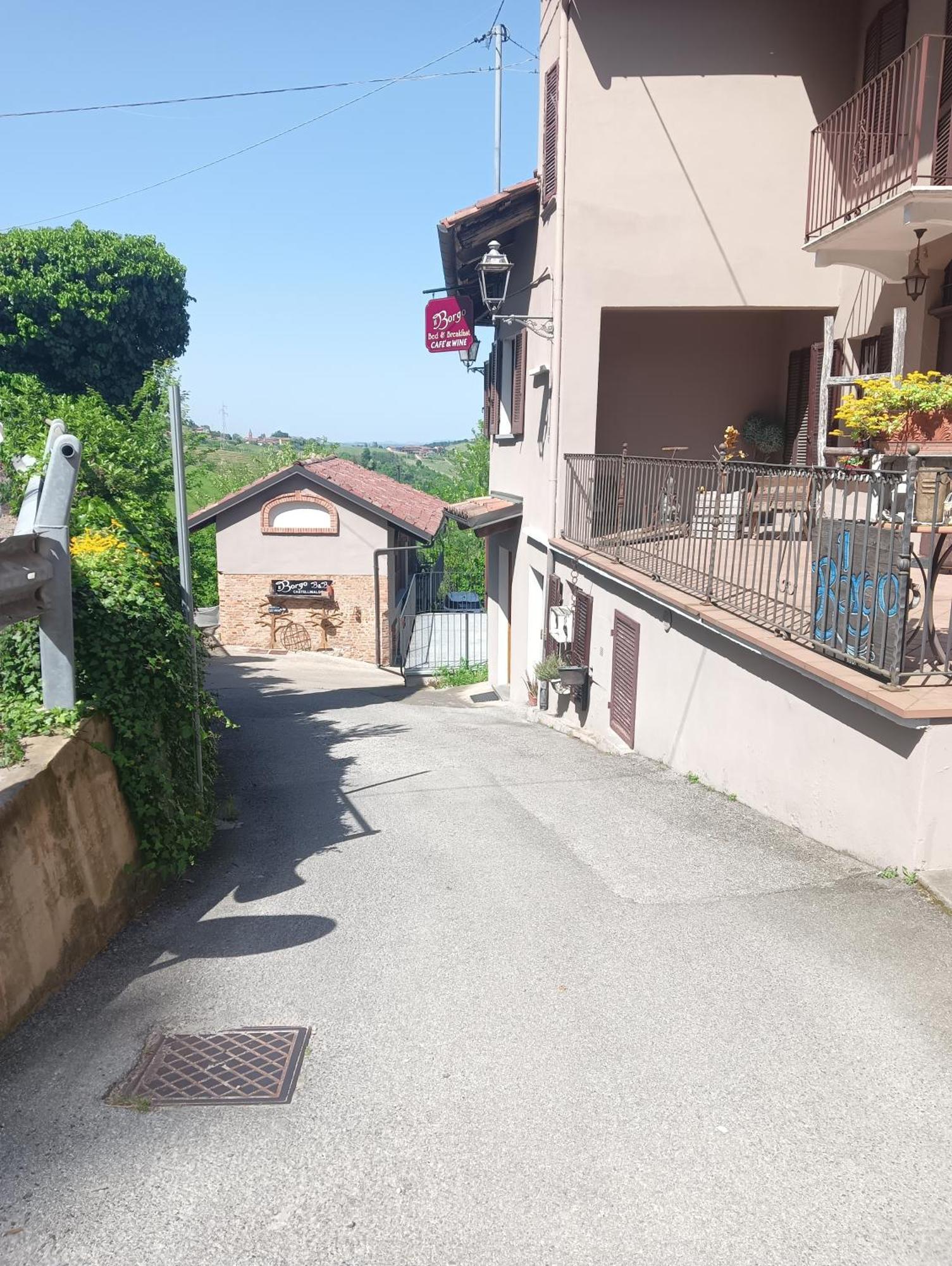 Il Borgo 3* Castellinaldo